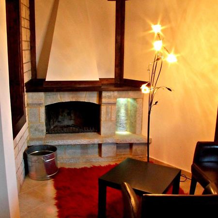 Hotel Taxiarches Аристи Экстерьер фото