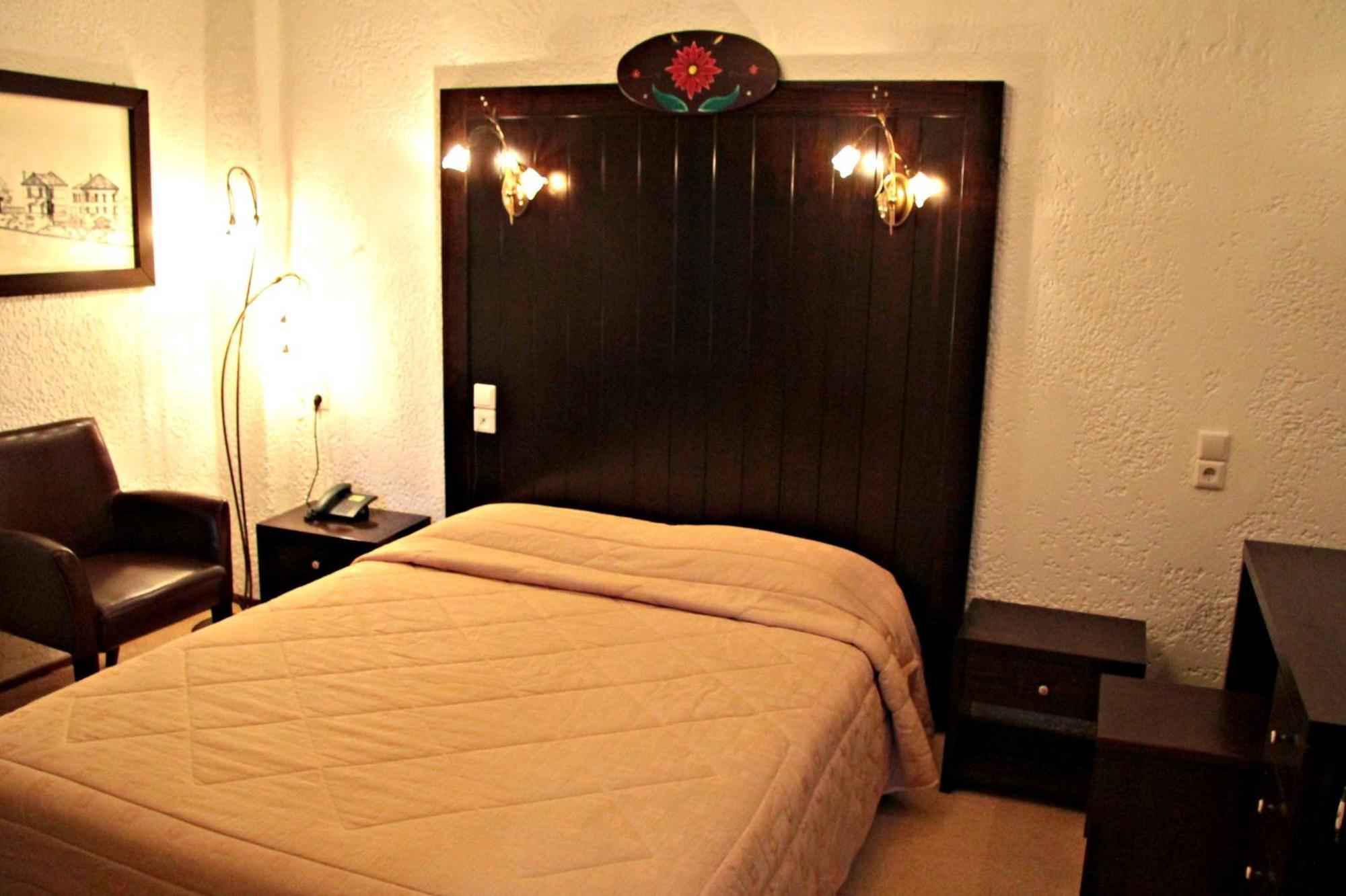 Hotel Taxiarches Аристи Экстерьер фото