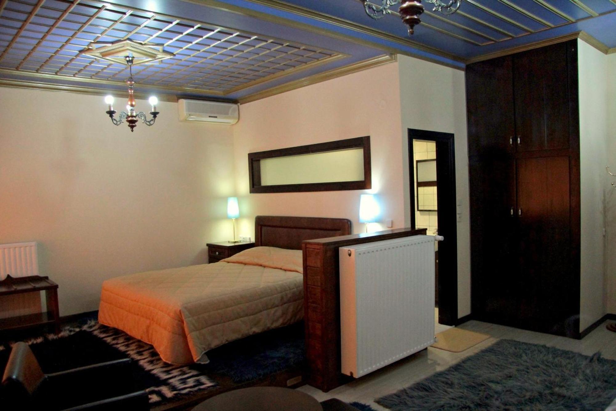 Hotel Taxiarches Аристи Экстерьер фото
