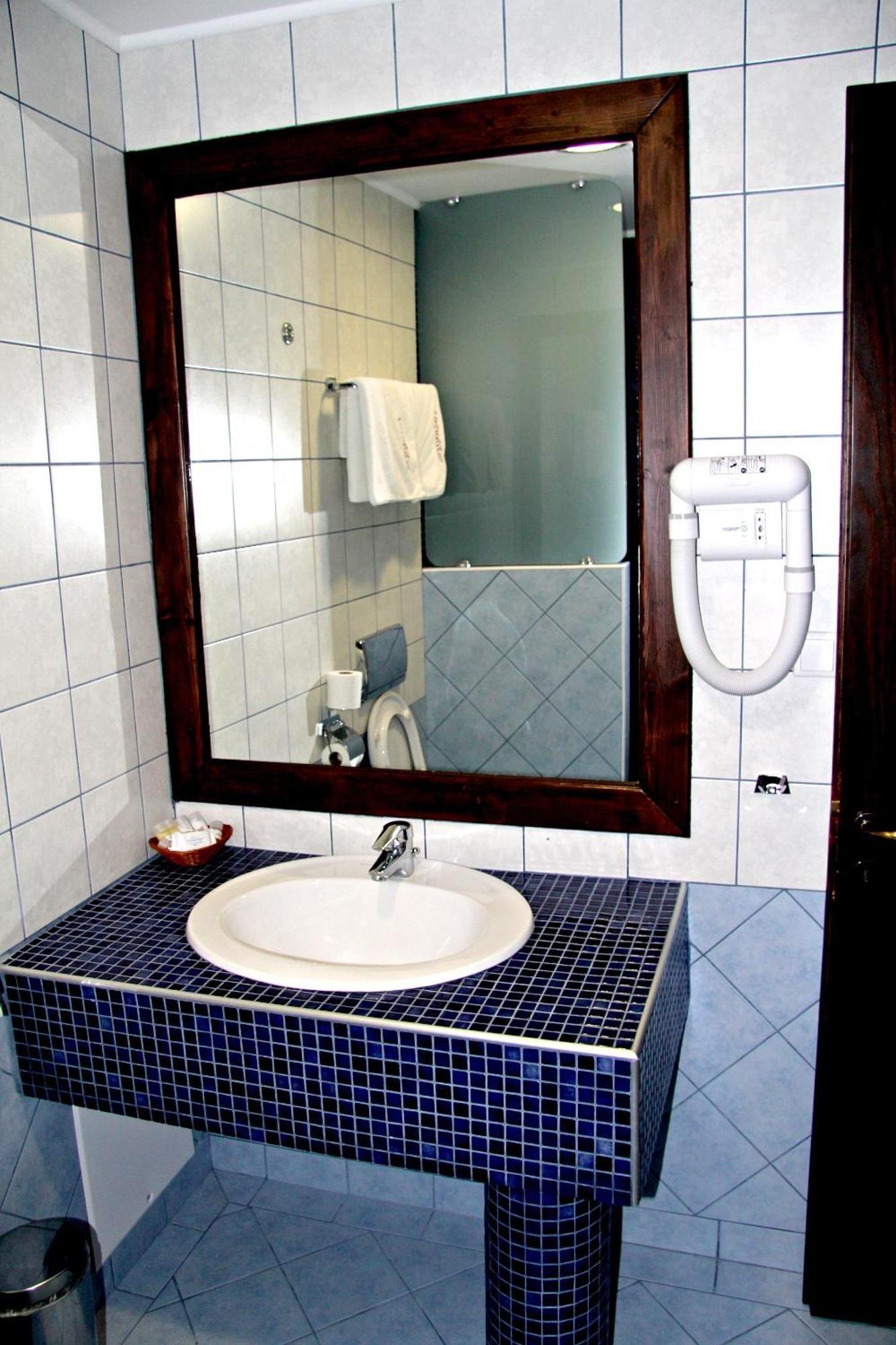 Hotel Taxiarches Аристи Экстерьер фото